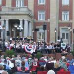 The band opened the Patriotic Extravaganza with "Yankee Doodle Dandy".